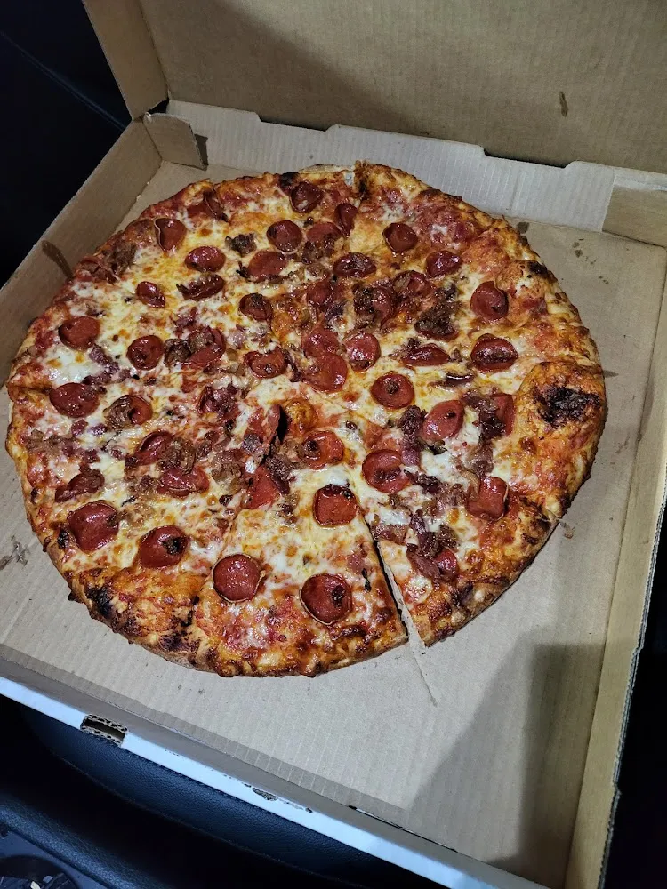 Hand Tossed Round